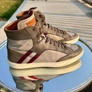 Bally Oldani Leather Shoes - Gray & Red